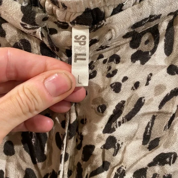 🎉Limited Time Price🎉 Spell Wild Ones Shorts - Large - Picture 4 of 16